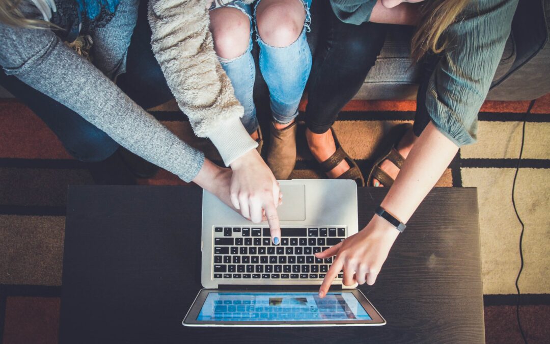 El futuro del trabajo: habilidades digitales que cualquier profesional debería tener